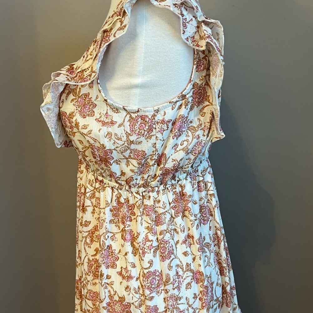 Japna Floral Ruffle Maxi Dress in Cream and Pink - Picture 5 of 9